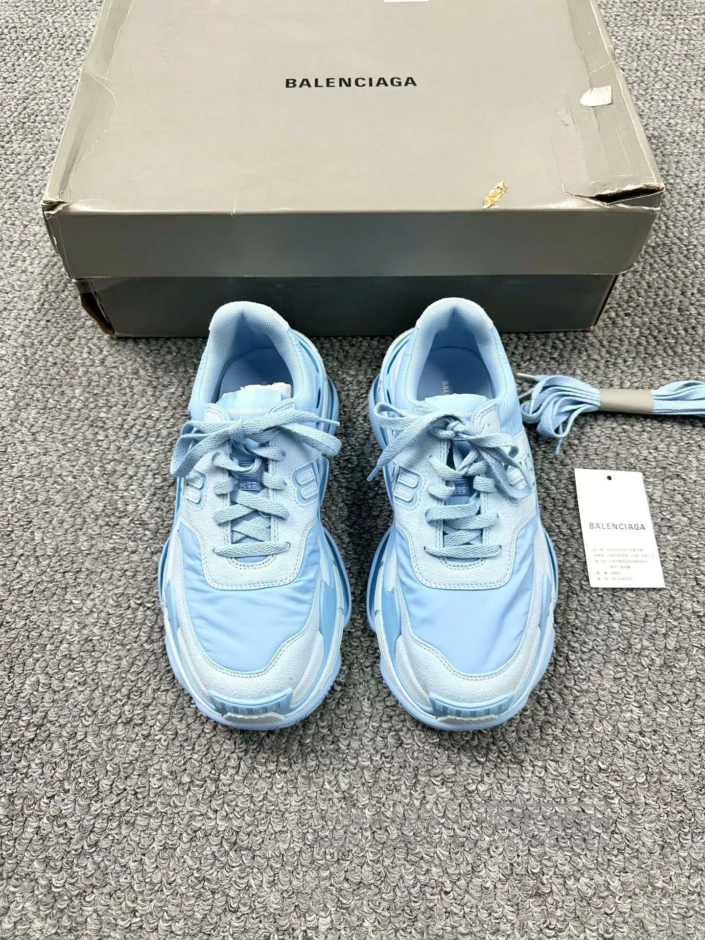 Balenciaga Balenciaga Triple S Light Blue Sneakers. Size US 7 / IT 37 - 2 Thumbnail