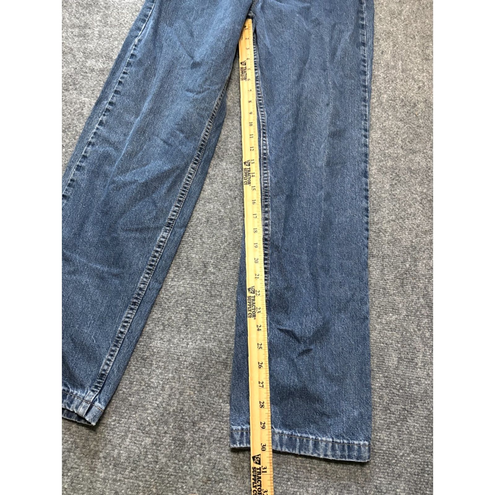 Wrangler Wrangler Jeans Mens 30 x 30 Blue Denim Straight Regular Inseam 30 Relaxed Cowboy USA Modern Style Jeans Mens Size US 30 / EU 46 - 2 Thumbnail