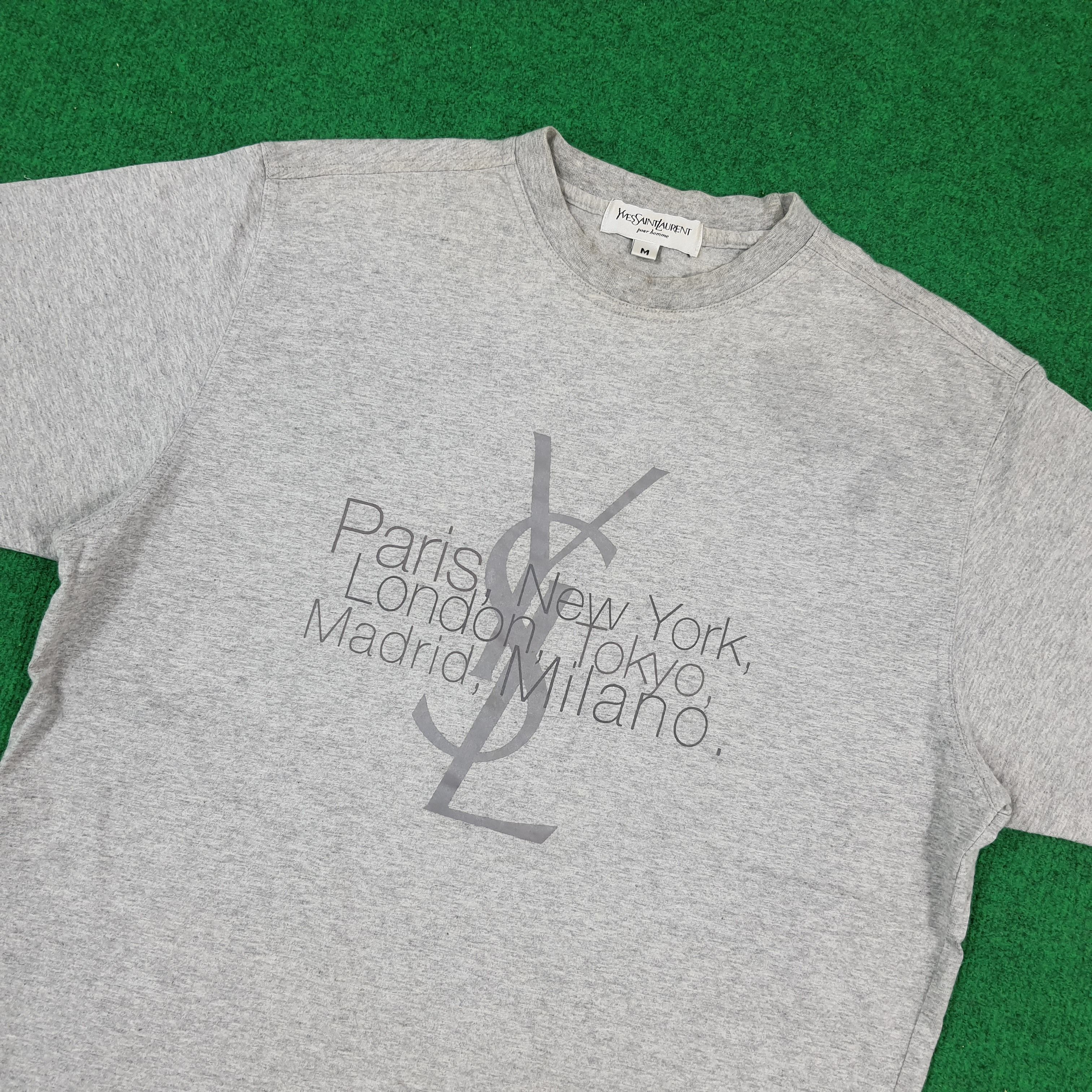 Yves Saint Laurent Vintage Yves Saint Laurent Center YSL Logo Tshirt C294N72 Size US L / EU 52-54 / 3 - 2 Thumbnail