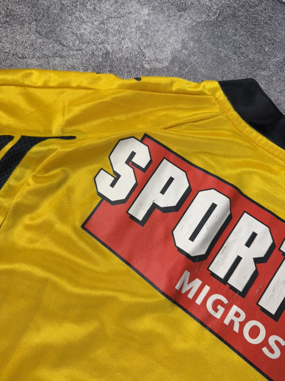 Puma Puma BSC Young Boys 2000s Home Jersey / OBI Sponsor Patch Size US M / EU 48-50 / 2 - 11 Thumbnail