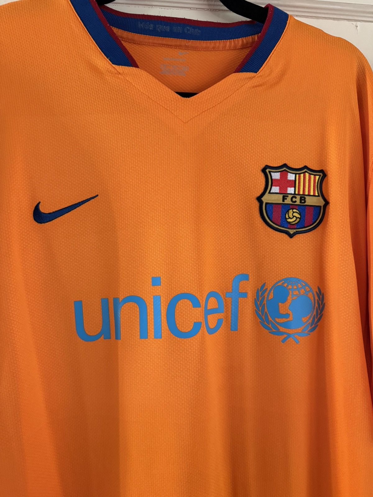 Nike 2006-07 Barcelona Ronaldinho Away Jersey Size US XL / EU 56 / 4 - 5 Thumbnail