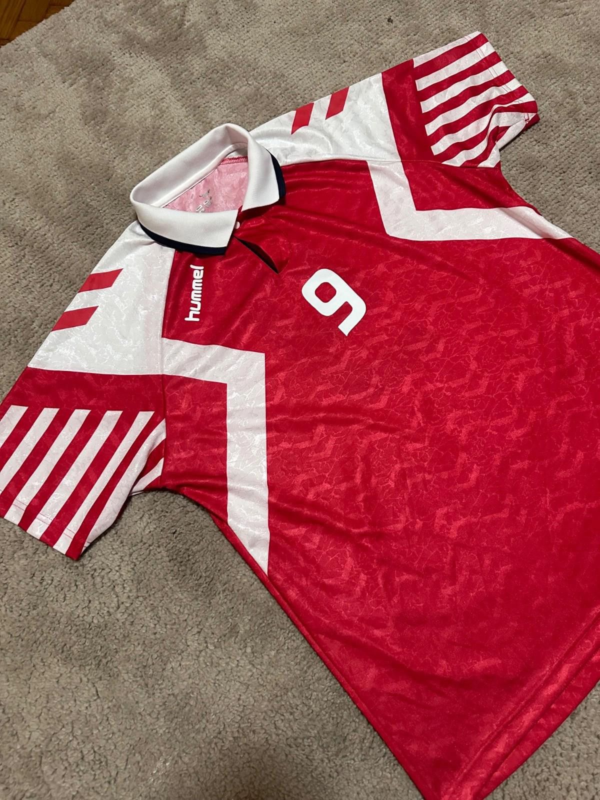 Hummel HUMMEL 90s Denmark Retro Home Football Shirt #9 Size XL Men Size US XL / EU 56 / 4 - 3 Thumbnail