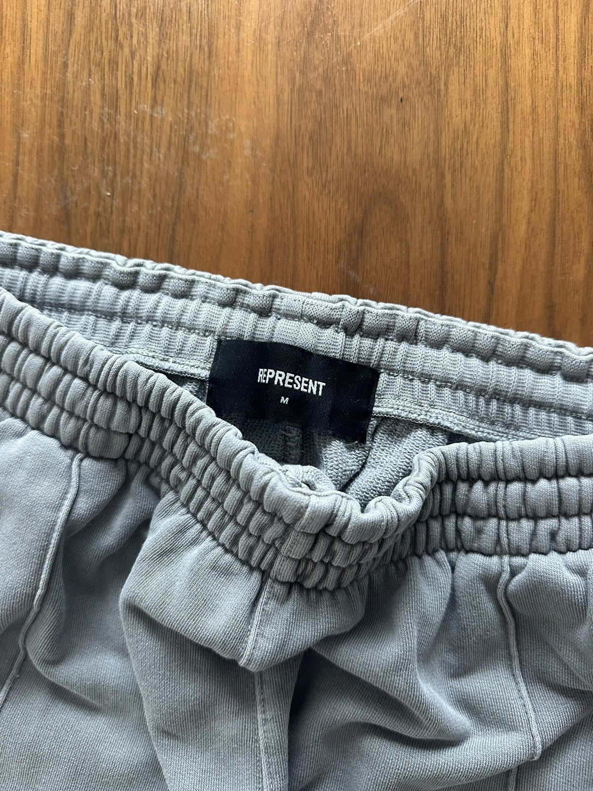 Represent Clo. Represent initial sweatpants M Size US 34 / EU 50 - 4 Thumbnail