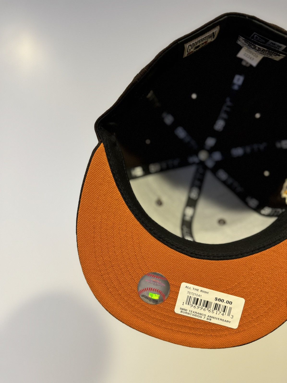 Hat Club × MLB × New Era Hatclub Exclusive Horror Pack Texas Rangers Texas Chainsaw Size ONE SIZE - 4 Thumbnail