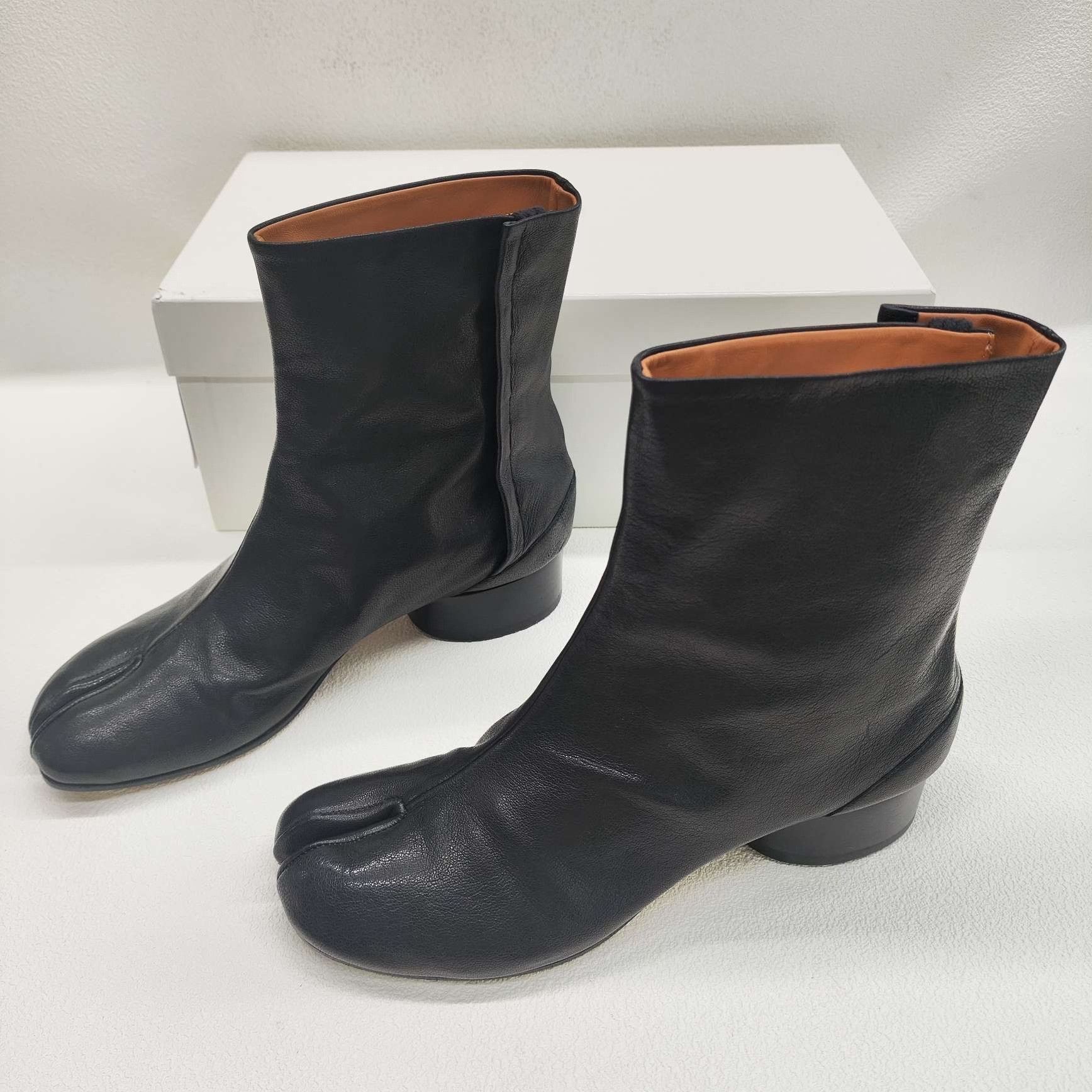 Maison Margiela Maison Margiela Leather Black Boots us_6 Women Size US 6 / IT 36 - 1 Thumbnail