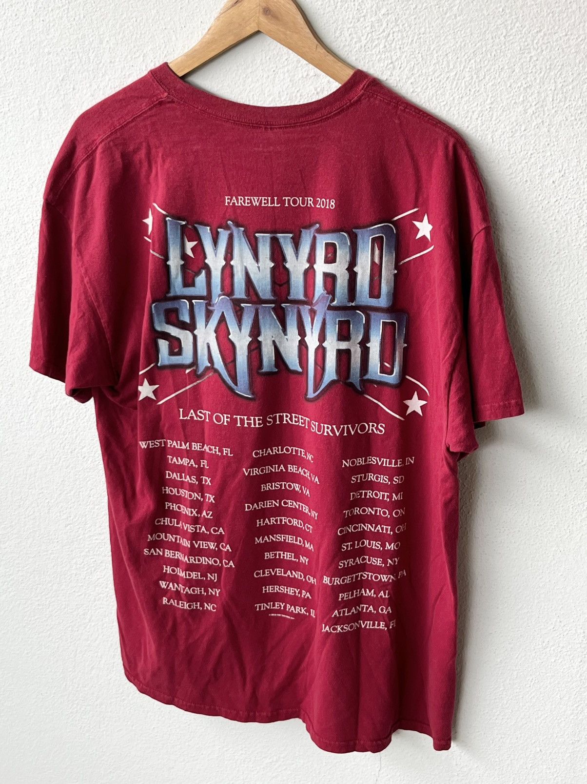 Band Tees Lynyrd Skynyrd 2018 Farewell Tour Band Tee Oversized Shirts Size US XL / EU 56 / 4 - 8 Thumbnail