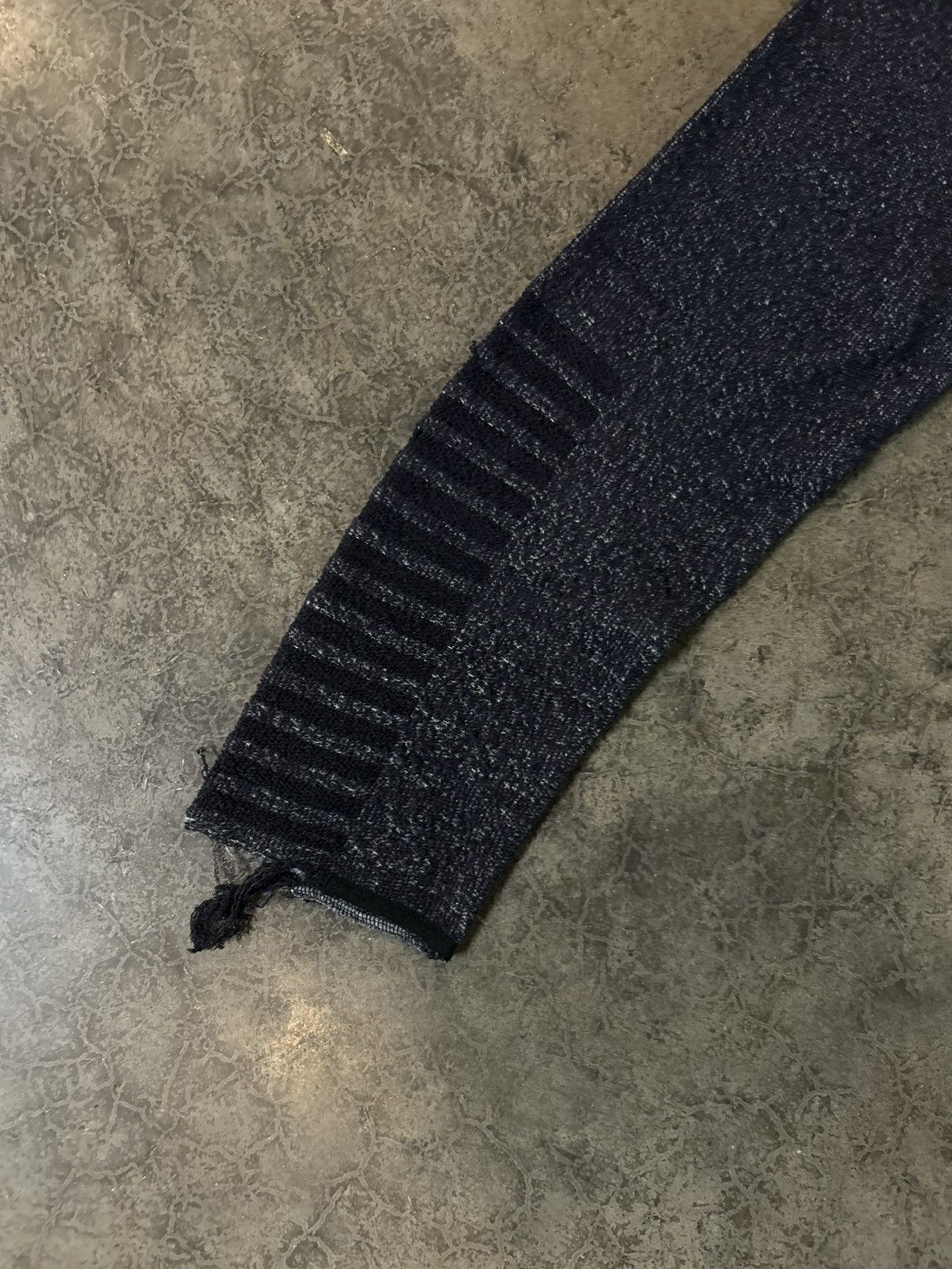 Maison MIHARA YASUHIRO MIHARAYASUHIRO DISTRESSED SWEATER 2006 Size US M / EU 48-50 / 2 - 6 Thumbnail