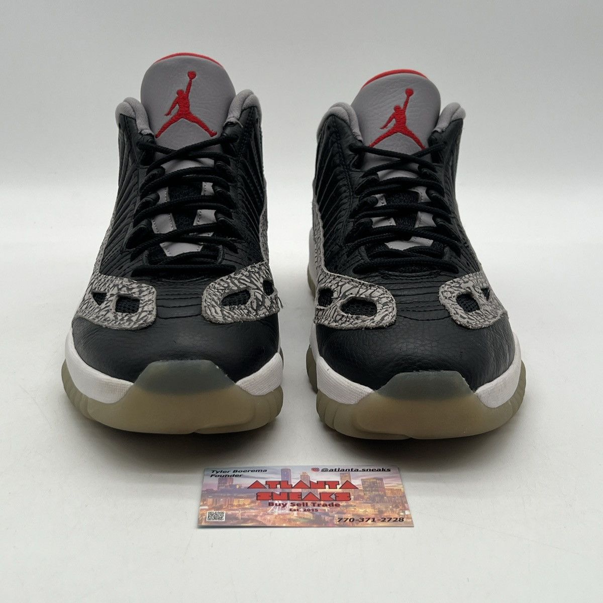 Jordan Brand Air Jordan 11 low black cement Size US 13 / EU 46 - 2 Thumbnail
