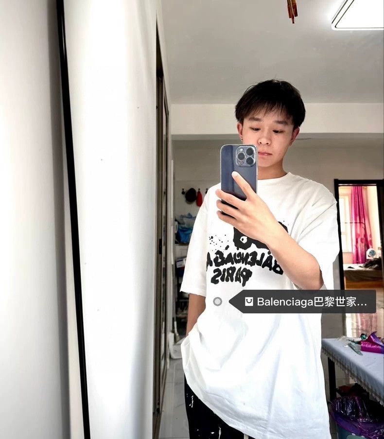 Balenciaga Balenciaga White Double B Short Sleeve Size US L / EU 52-54 / 3 - 8 Thumbnail
