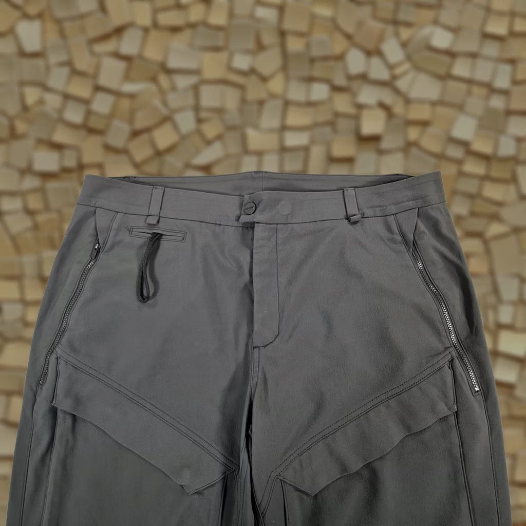 Vintage Vollebak Mens Trousers Gray 2XL Cargo Pocket Stretch Windproof Lightweight Hiking 31in Inseam Casual Mens Size US 39 - 1 Thumbnail