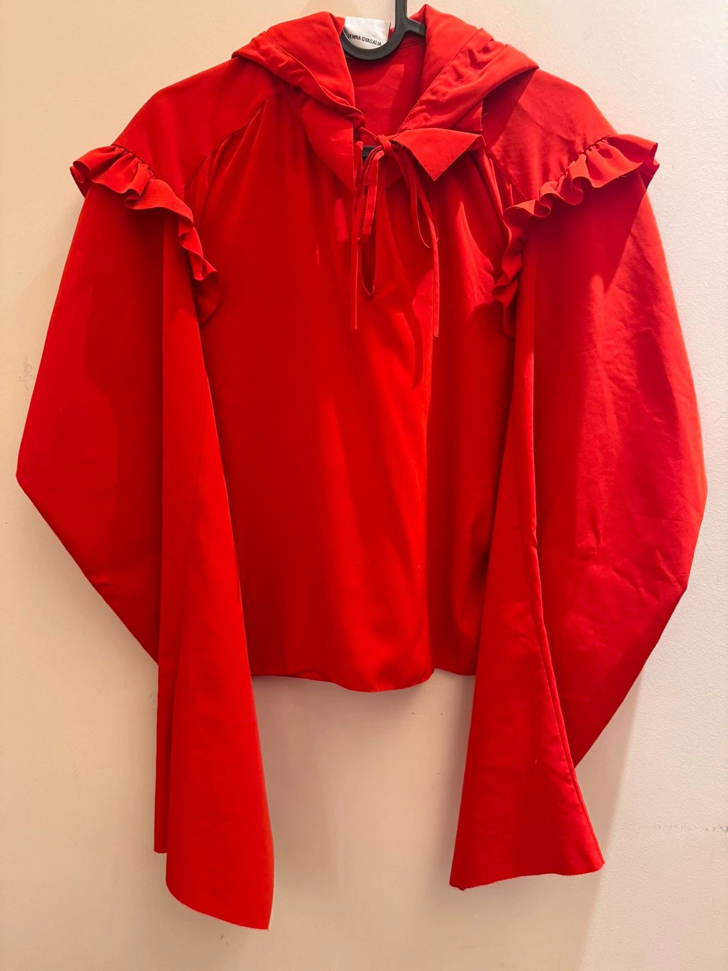 Vetements Vetements Demna Red Top - dmc Size US S / EU 44-46 / 1 - 1 Thumbnail