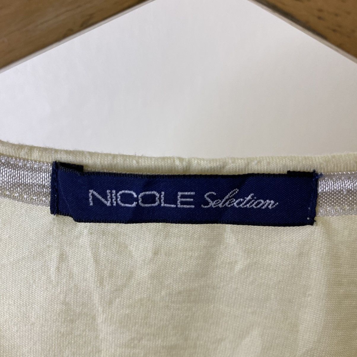 Nicole Club Nicole Selection V Neck Graphic Tee Size US S / EU 44-46 / 1 - 3 Thumbnail