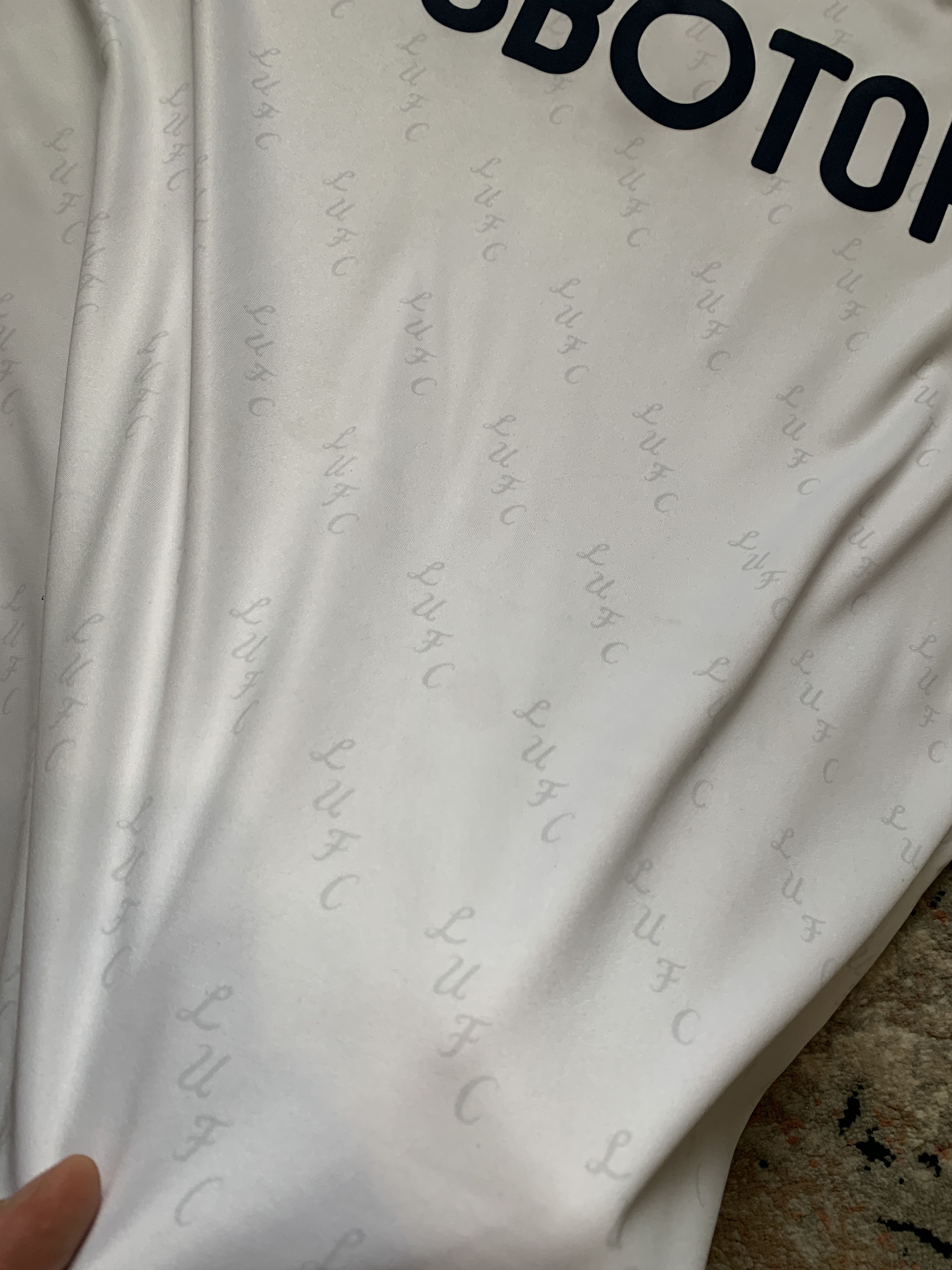 Adidas Adidas Leeds United AARONSON 7 Jersey 2022/2023 Size US M / EU 48-50 / 2 - 6 Thumbnail
