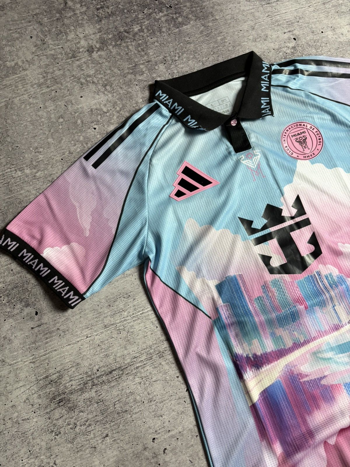 Adidas Adidas Inter Miami Jersey Size US L / EU 52-54 / 3 - 7 Thumbnail