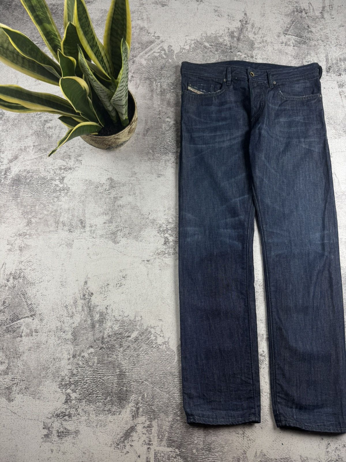 Diesel Diesel Buster W33 L30 Regular Slim-Tapered Men’s Denim Blue Jeans Pants Trousers Size US 33 - 9 Thumbnail