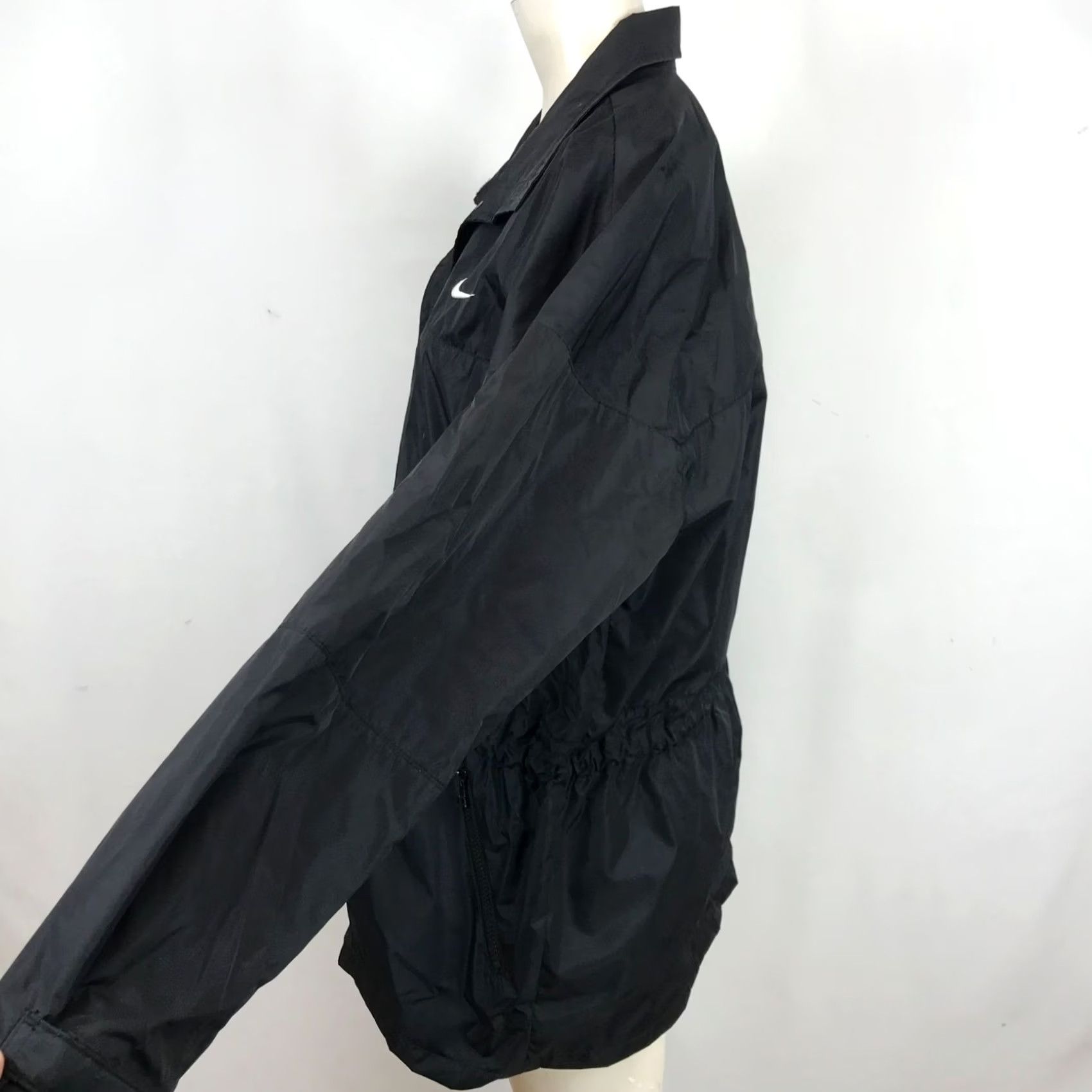 Nike VINTAGE NIKE ~ LARGE WOMENS JACKET ~ NYLON DUSTER ~ 12-14 Size L / US 10 / IT 46 - 4 Thumbnail