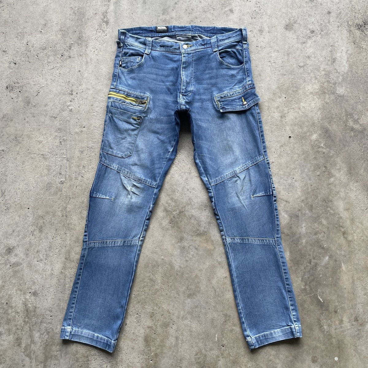 Japanese Brand Vintage Toraichi Faded Denim Cargo Pants Workwear Tactical Size US 36 / EU 52 - 1 Thumbnail