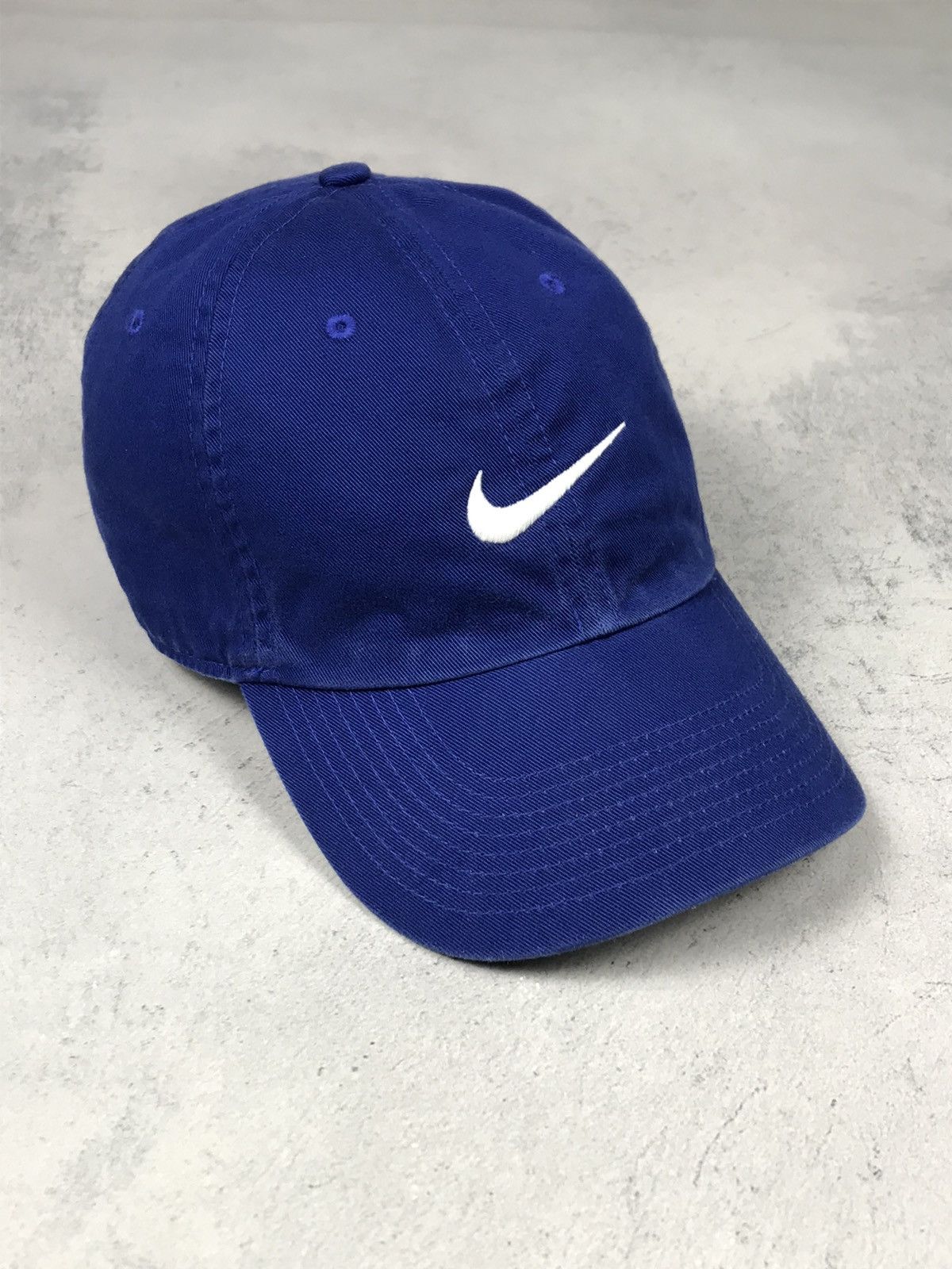 Nike × Vintage Vintage Nike Embroidered Centre Swoosh Logo Cap 00’s y2k Size ONE SIZE - 1 Thumbnail