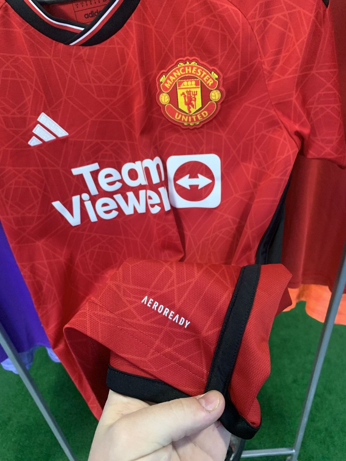 Adidas 2023/2024 Adidas Manchester Uniter Home Jersey Casemiro 18 Size US M / EU 48-50 / 2 - 3 Thumbnail