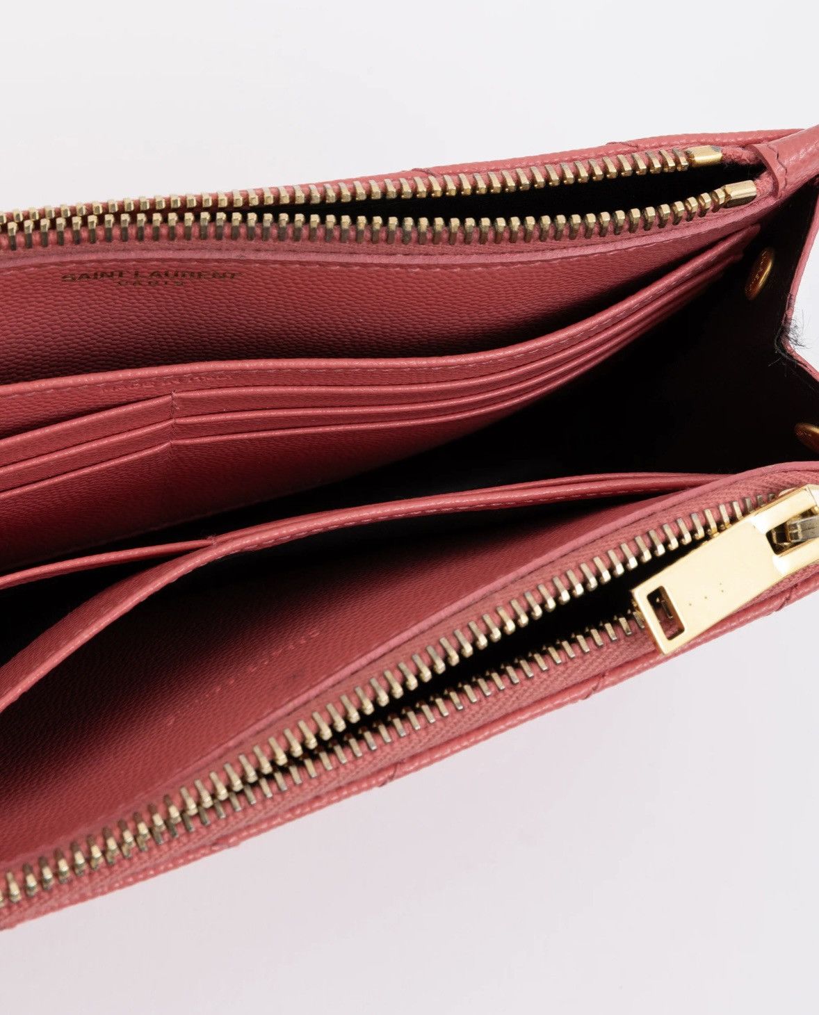 Saint Laurent Paris Authenticity Certificate ✅ YSL Leather Clutch 💗 Size ONE SIZE - 18 Thumbnail