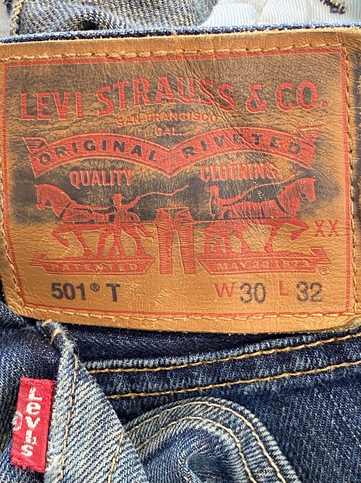 Levi's Levi’s Blue Wash Ripped Style Skinny Leg Jeans Size US 31 - 11 Thumbnail