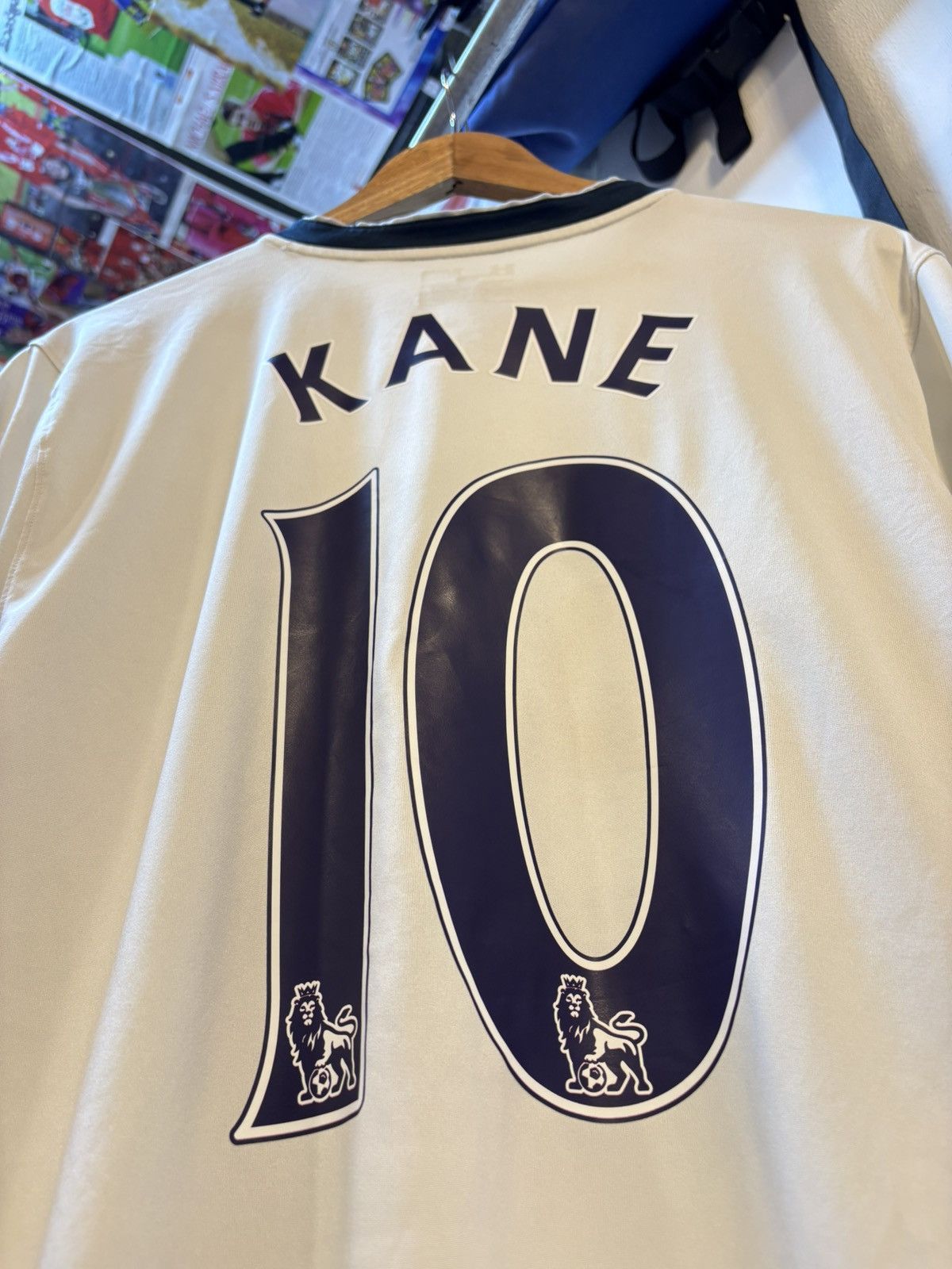 Under Armour 2015-2016 Tottenham Hotspur Home Kit KANE 10 Size US L / EU 52-54 / 3 - 2 Thumbnail