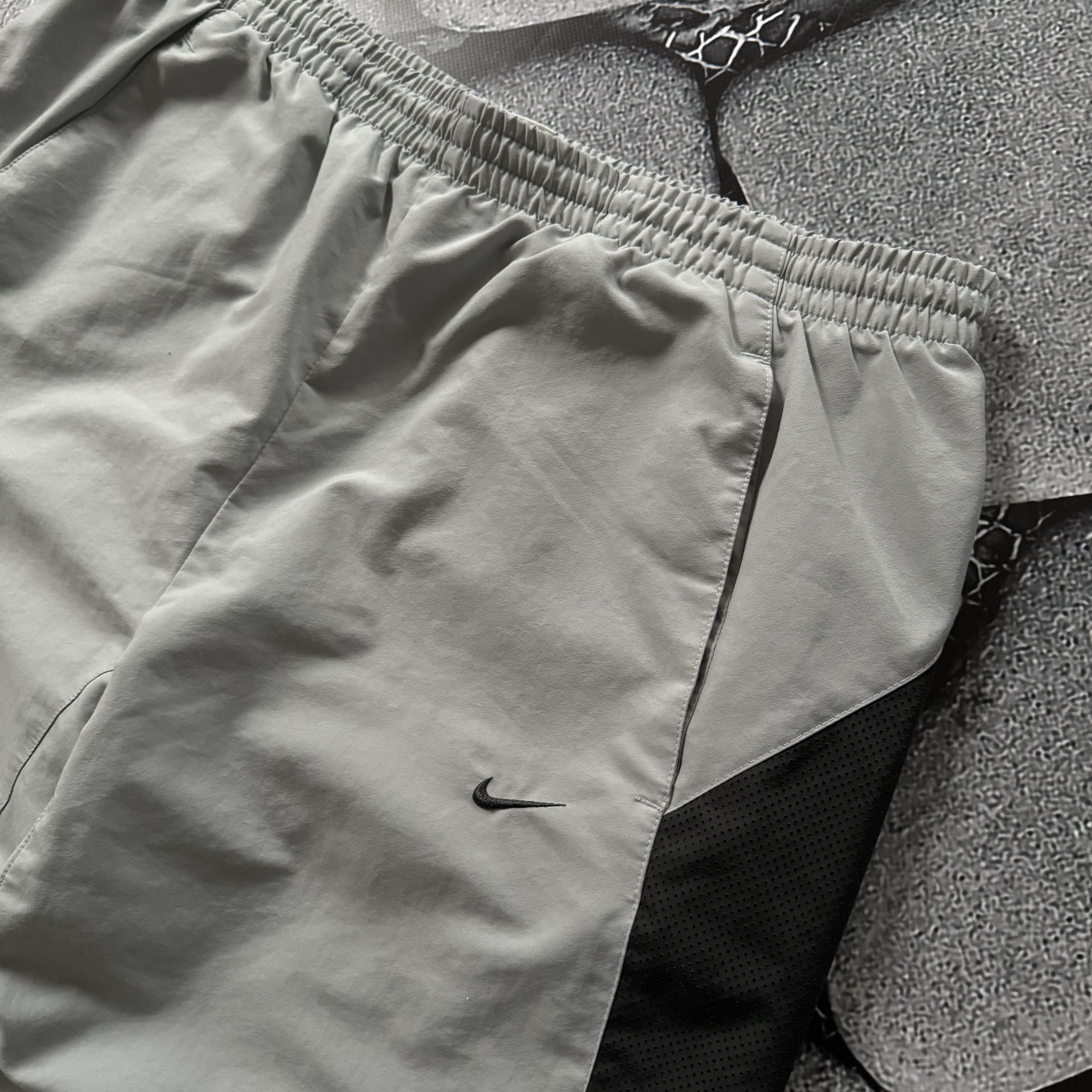 Nike NIKE VINTAGE TRACK BAGGY PANTS DRILL Y2K STYLE Size US 34 / EU 50 - 5 Thumbnail
