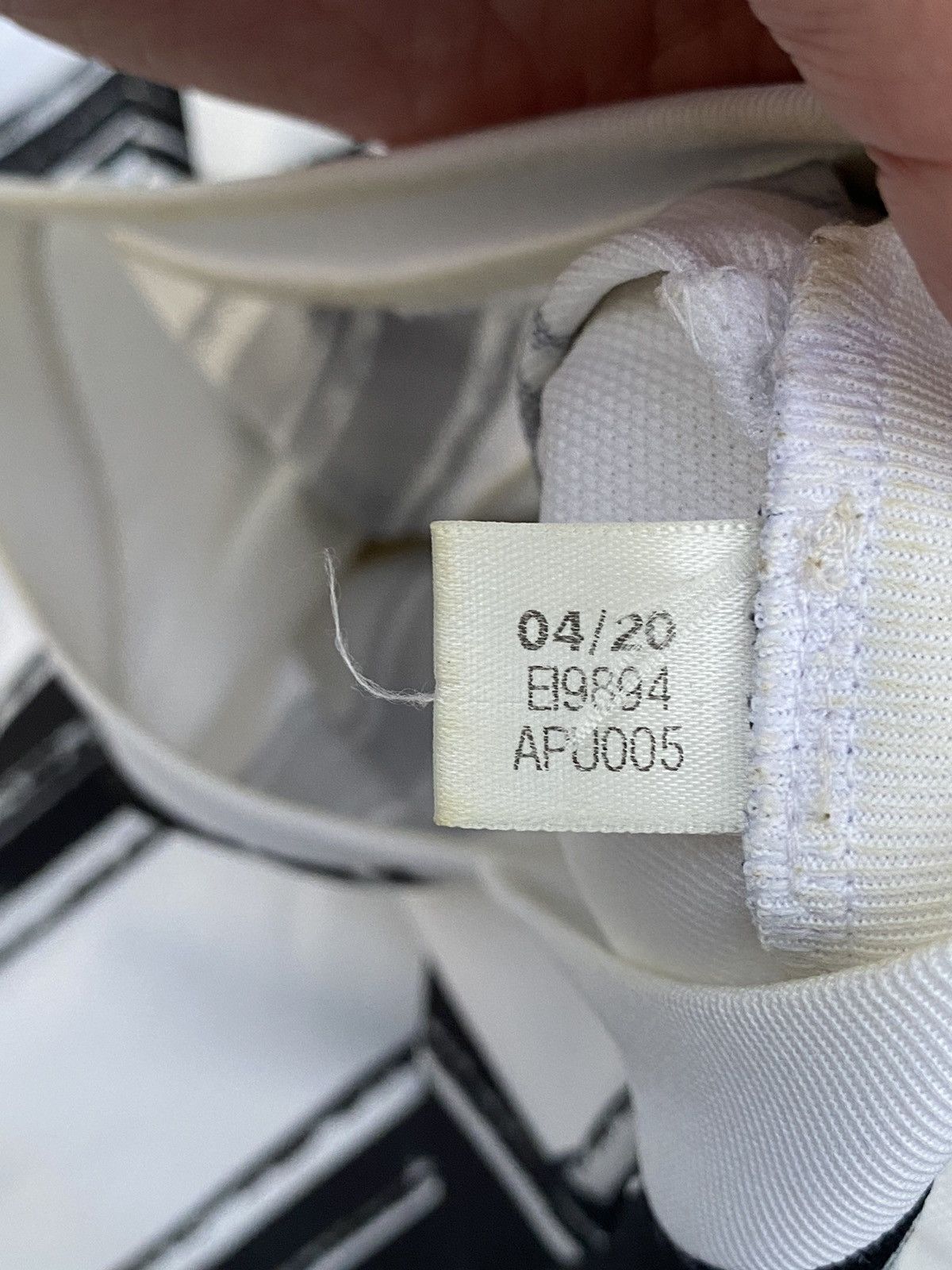 Adidas Juventus 2020-2021 Home Football Soccer Jersey Size US L / EU 52-54 / 3 - 6 Thumbnail