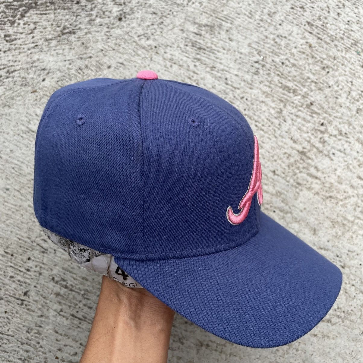 MLB Atlanta braves neon blue with indian logo Size ONE SIZE - 6 Thumbnail