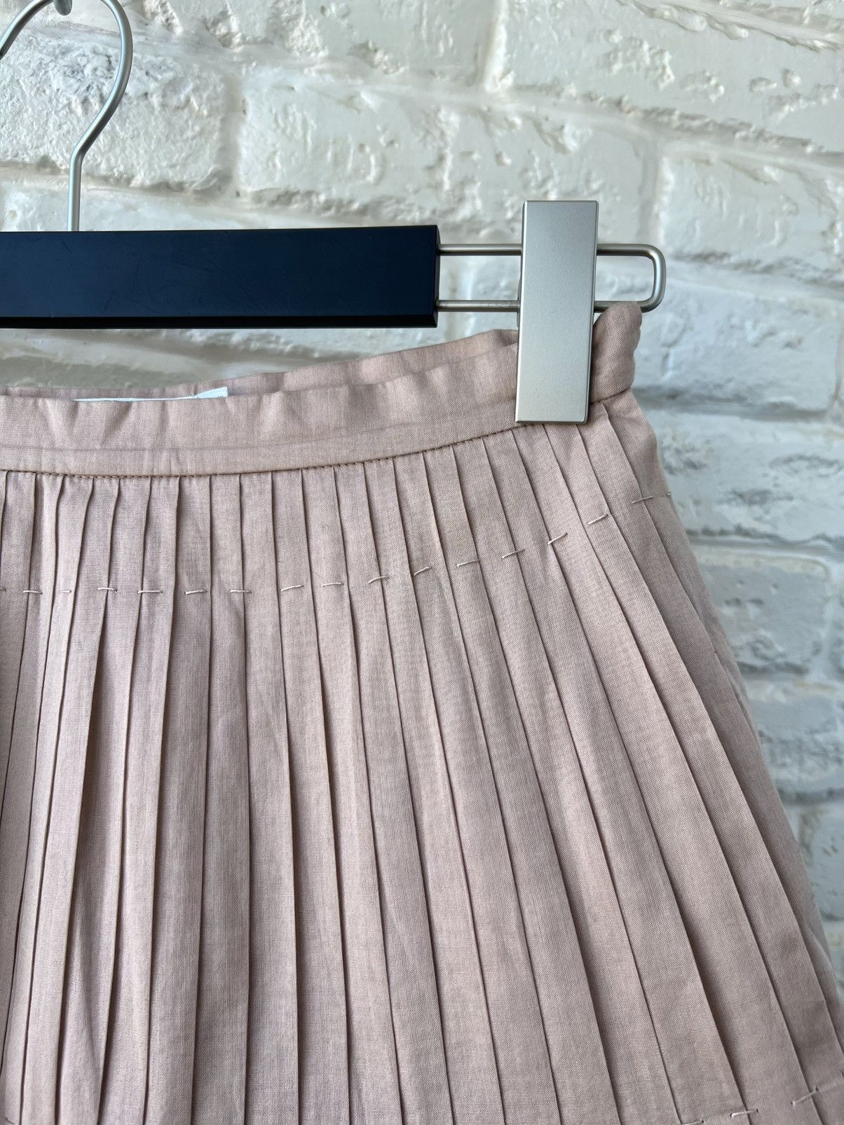 Dior Christian Dior Pleated Soft Pink Skirt Size 28" / US 6 / IT 42 - 3 Thumbnail