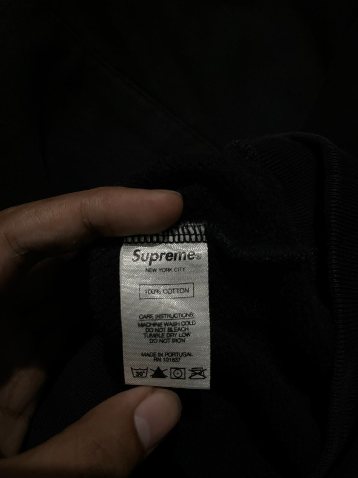 Supreme × Vintage Supreme tabboo potrait fw18 Size US L / EU 52-54 / 3 - 3 Thumbnail
