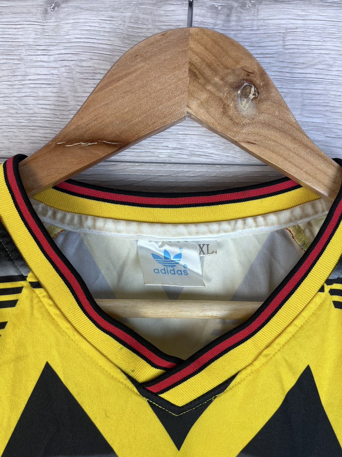 Vintage Vintage men’s soccer jersey FC Arsenal size xl adidas Size US XL / EU 56 / 4 - 6 Thumbnail