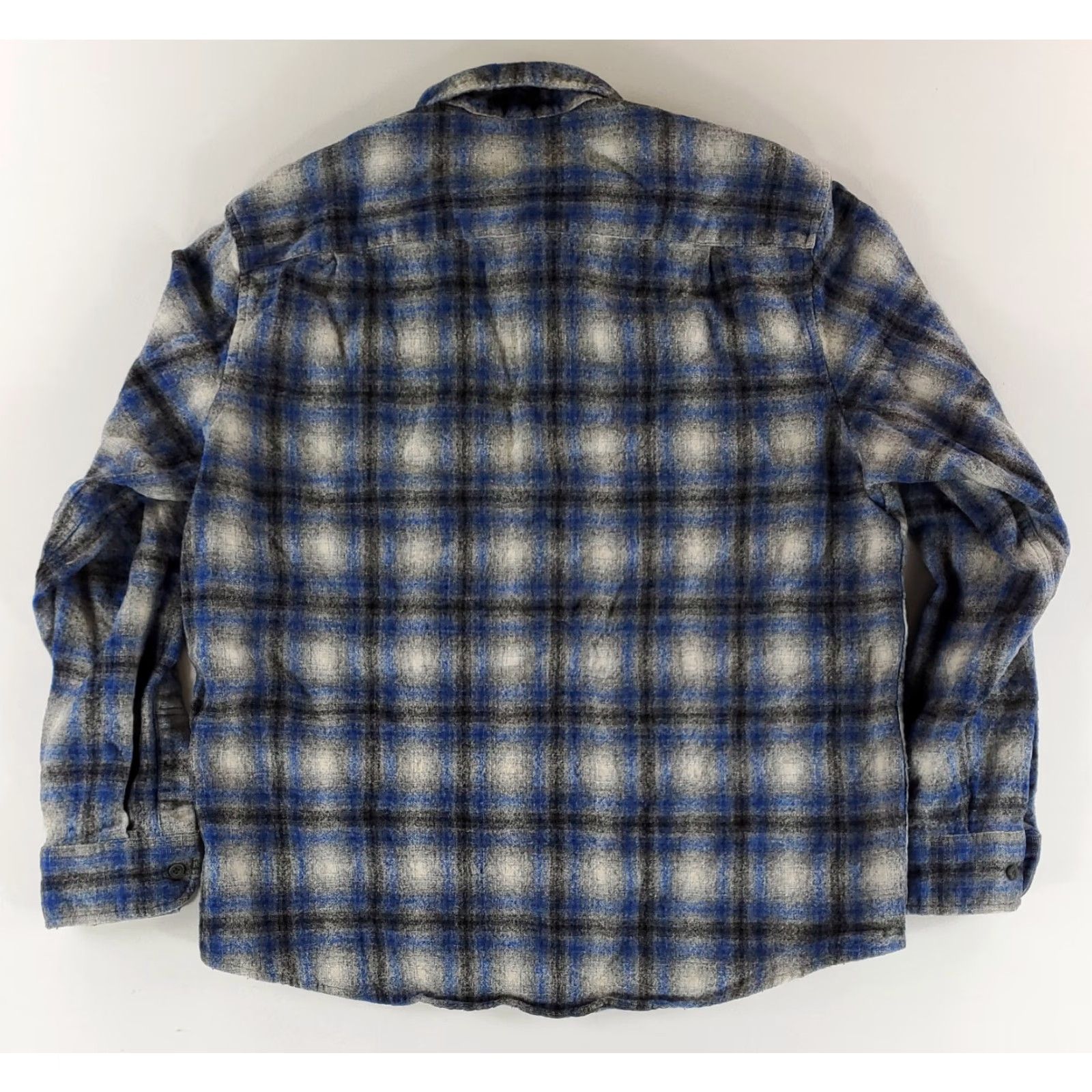 Pendleton Pendleton Lodge 100% Wool Button Up Shirt Blue Gray Plaid Long Sleeve Mens XL Women? Size US XL / EU 56 / 4 - 4 Thumbnail