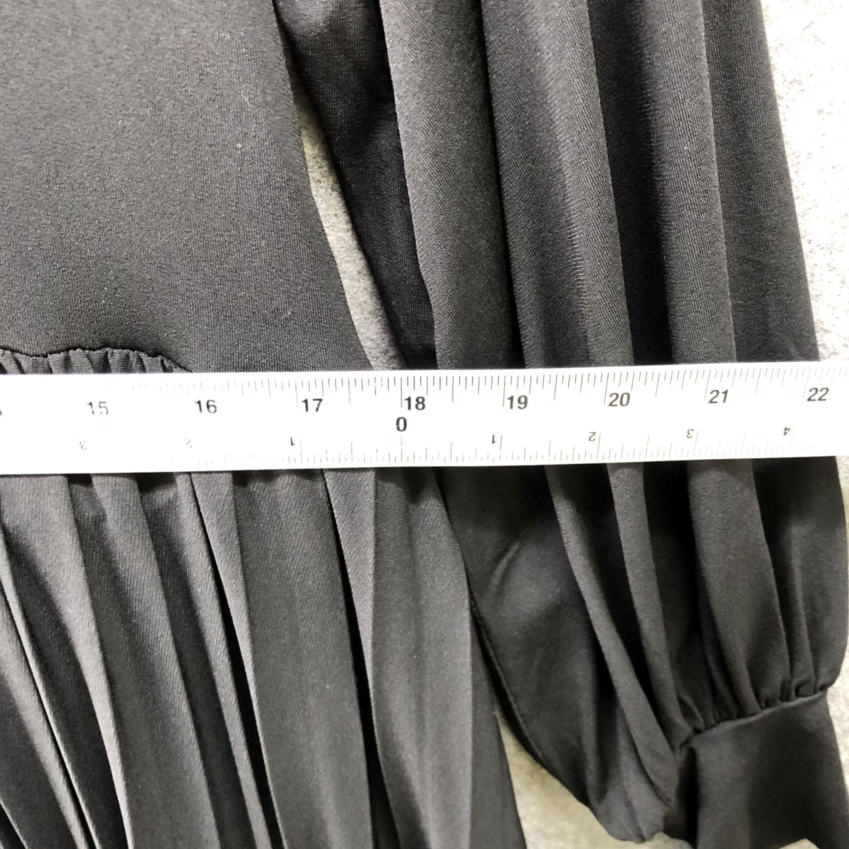 Vintage Eloquii Knot Front Pleated Skirt Dress Black Long Sleeve Knee Length 18 Plus Women A-Line V-Neck Jersey Knit Professional Wearable Dress Size XXL / US 16-18 / IT 52-54 - 7 Thumbnail