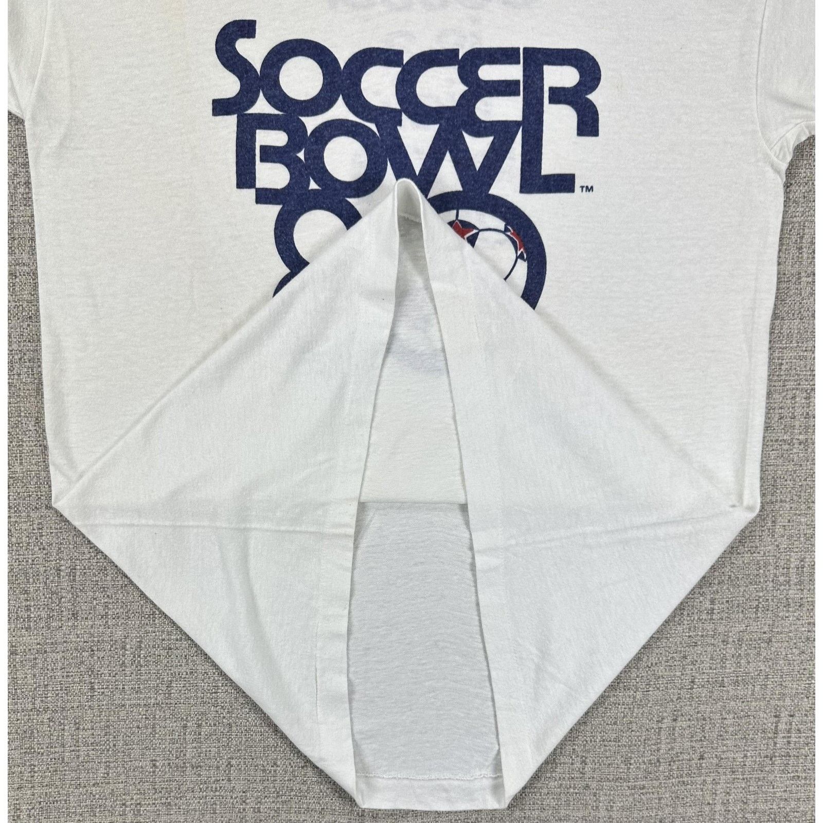 Champion Champion Soccer Bowl 80 Shirt Sz L White Ringer NASL 1980s Size US L / EU 52-54 / 3 - 5 Thumbnail