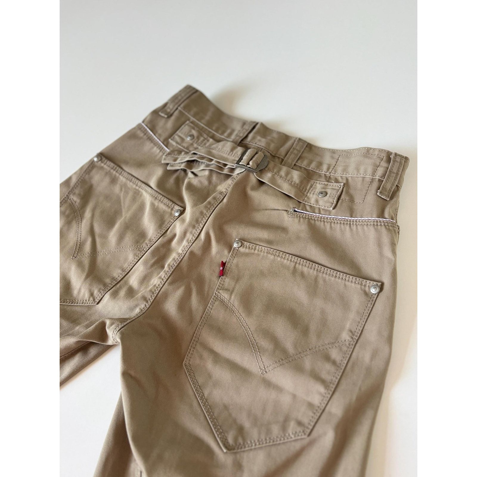 Levi's × Levi's Vintage Clothing Vintage Levi’s Engineered Cinch Back Khaki Shorts W27 Rare Size US 27 - 1 Thumbnail
