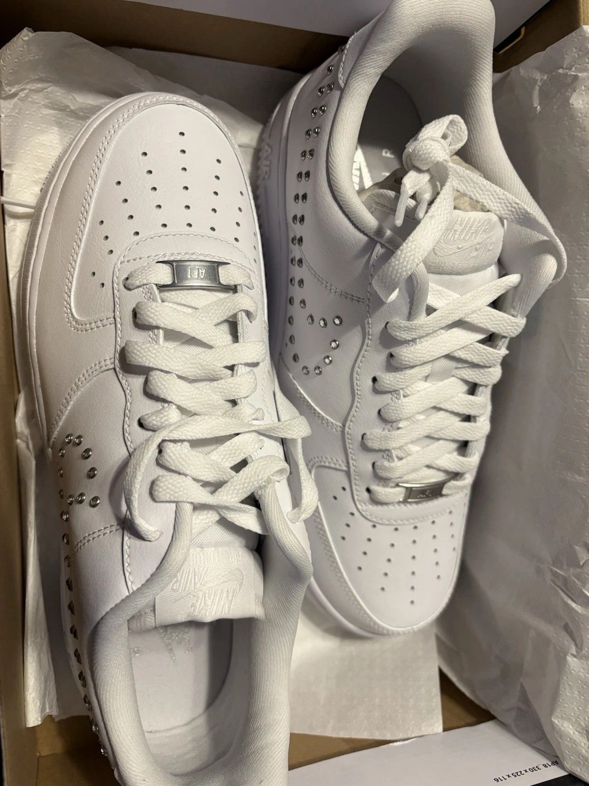 Nike New Size 10.5 - Nike Air Force 1 '07 Studded Swoosh Size US 10.5 / IT 40.5 - 2 Thumbnail