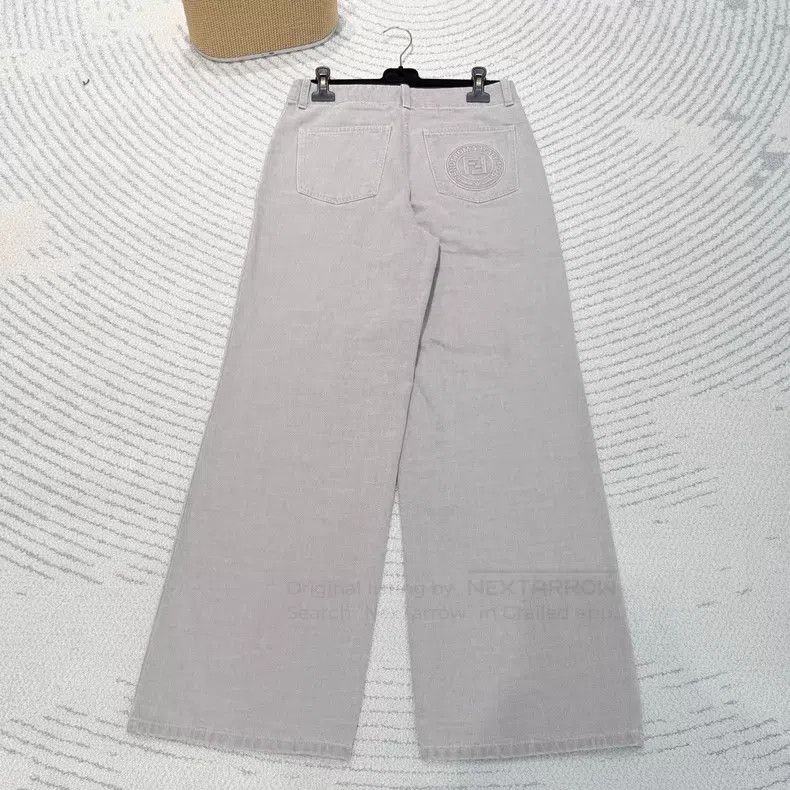Fendi Fendi Solid Mid-Rise Loose Wide Leg Jeans Size 26" / US 2 / IT 38 - 4 Thumbnail
