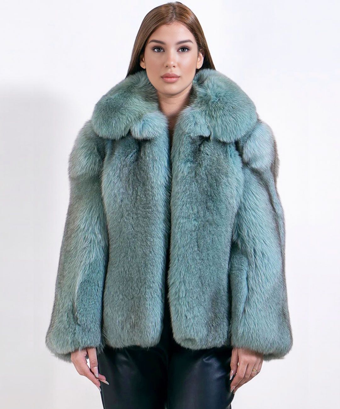 Other Women’s ‘Mint Green’ Fox Fur Coat Size L / US 10 / IT 46 - 1 Thumbnail