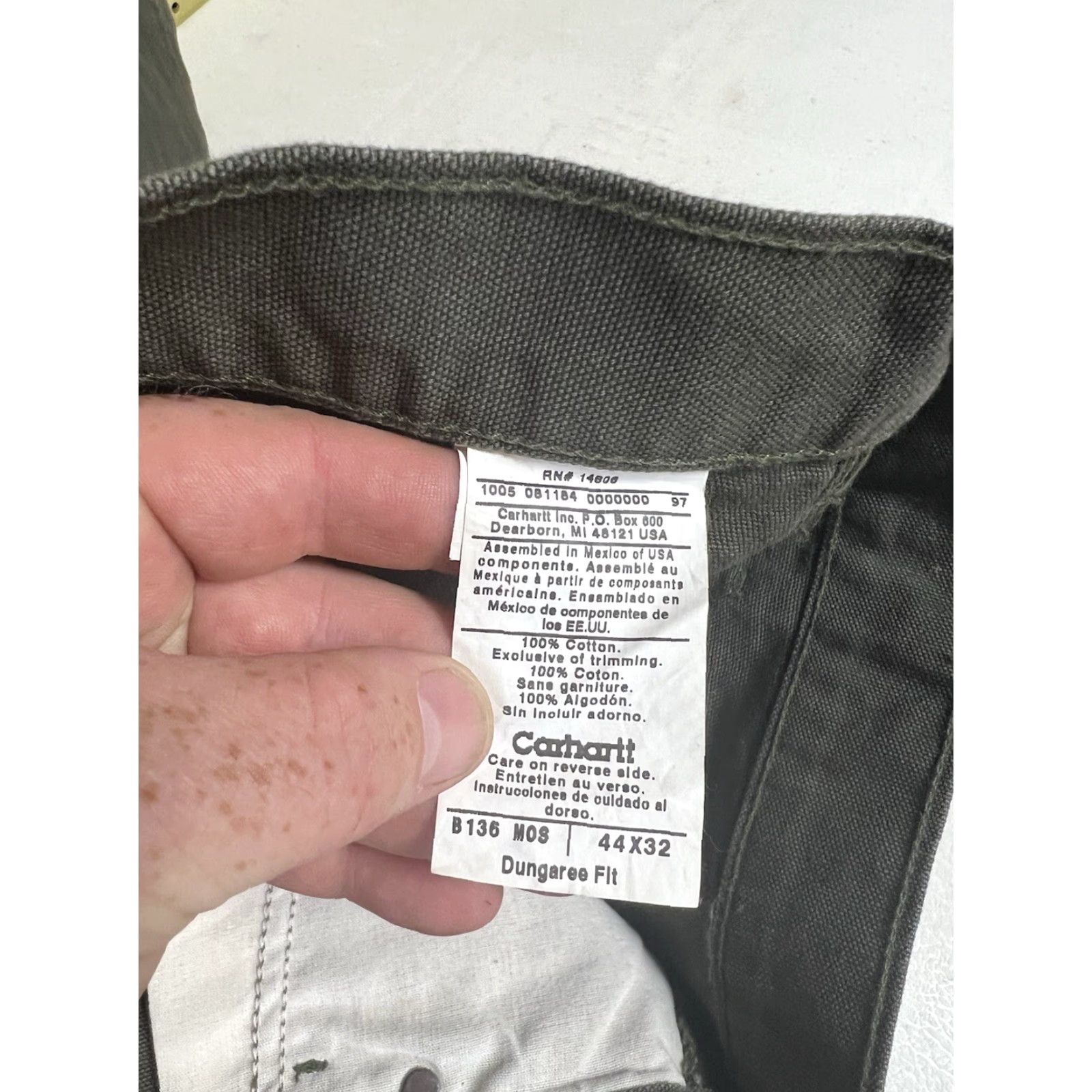 Carhartt VINTAGE Carhartt Pants 44x32 Mens Green Double Knee Dungaree Fit B136 MOS Classic Straight Leg Carpenter Casual Workwear 44 Green Mens Size US 44 / EU 60 - 5 Thumbnail