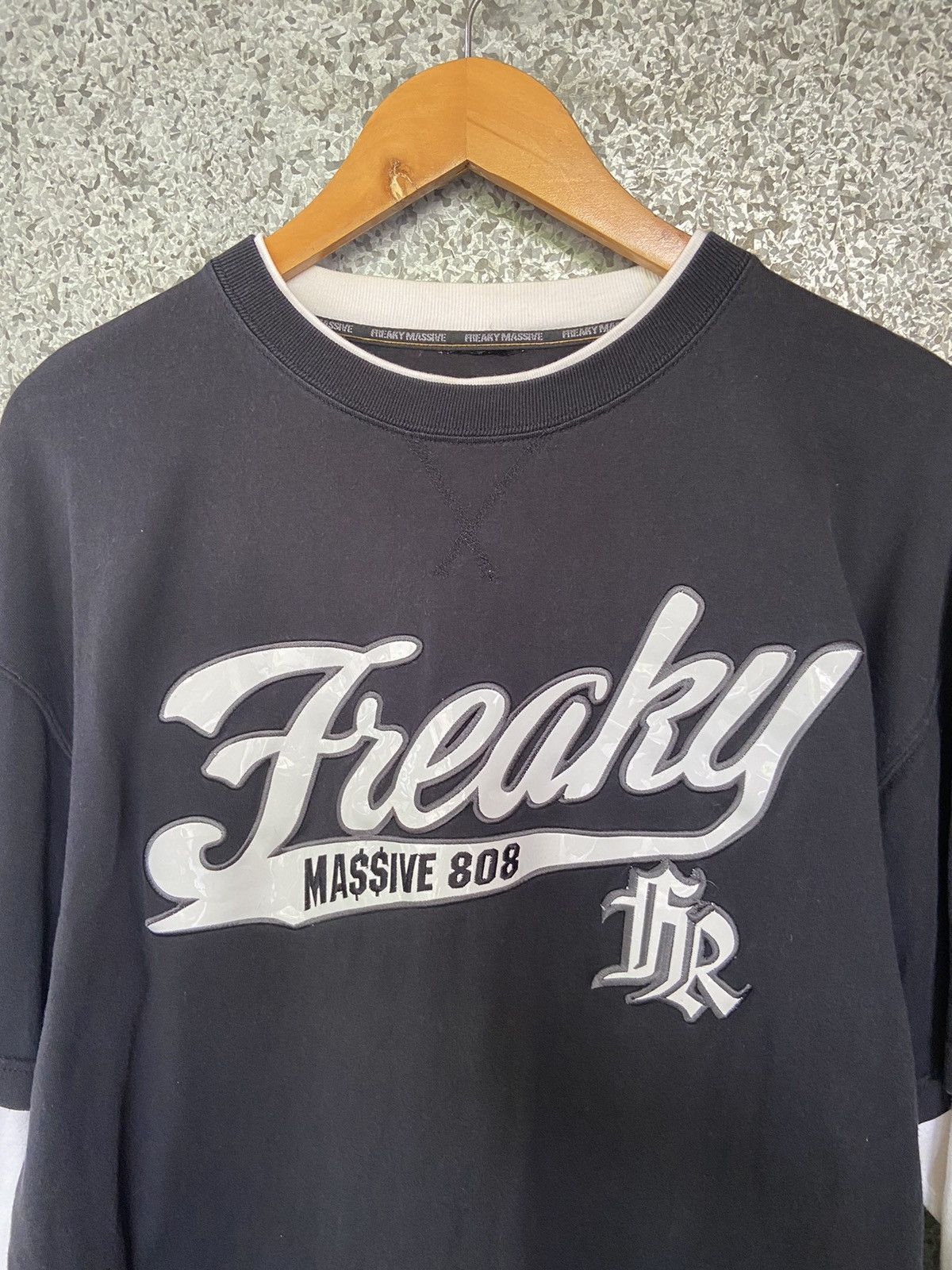 Massive Vintage y2k Freaky Massive t shirt double sleeve Size US L / EU 52-54 / 3 - 2 Thumbnail