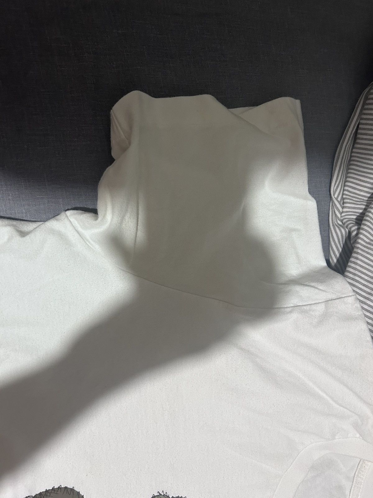 Kaws × Uniqlo Kaws Uniqlo Tee Size US L / EU 52-54 / 3 - 4 Thumbnail