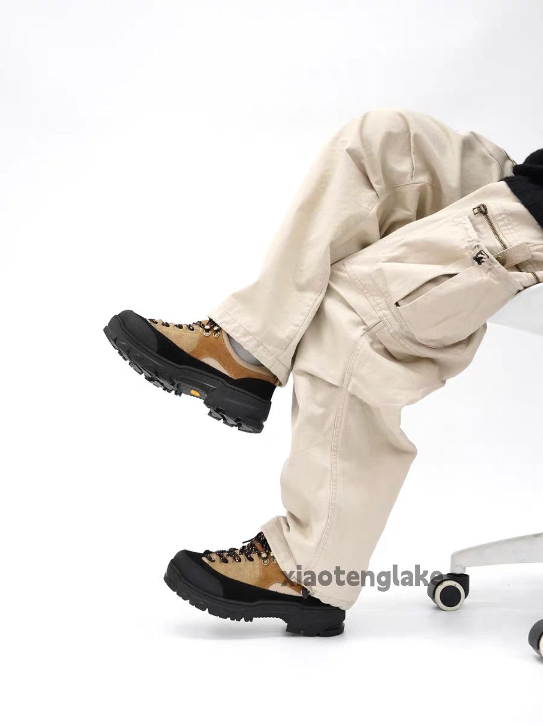 Vintage Unisex outdoor utility workwear hiking shoes sneakers Size US 7 / EU 40 - 5 Thumbnail