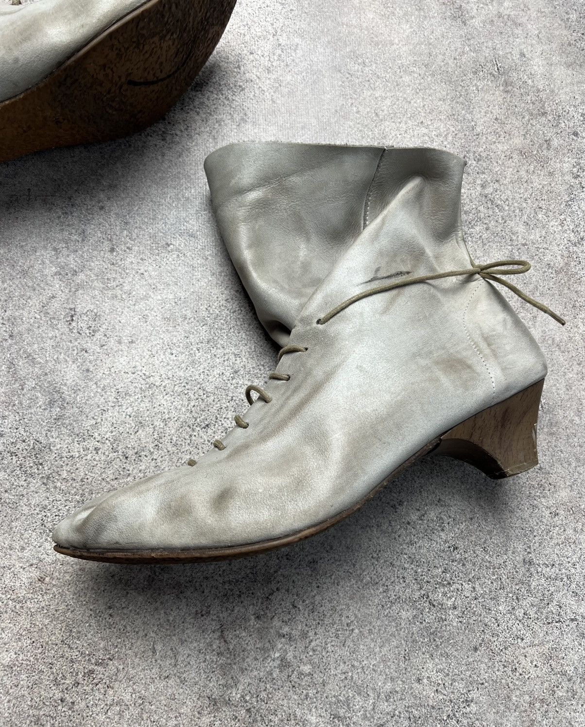 Vintage Vintage genuine leather faded heels shoes Size US 8 / EU 41 - 2 Thumbnail