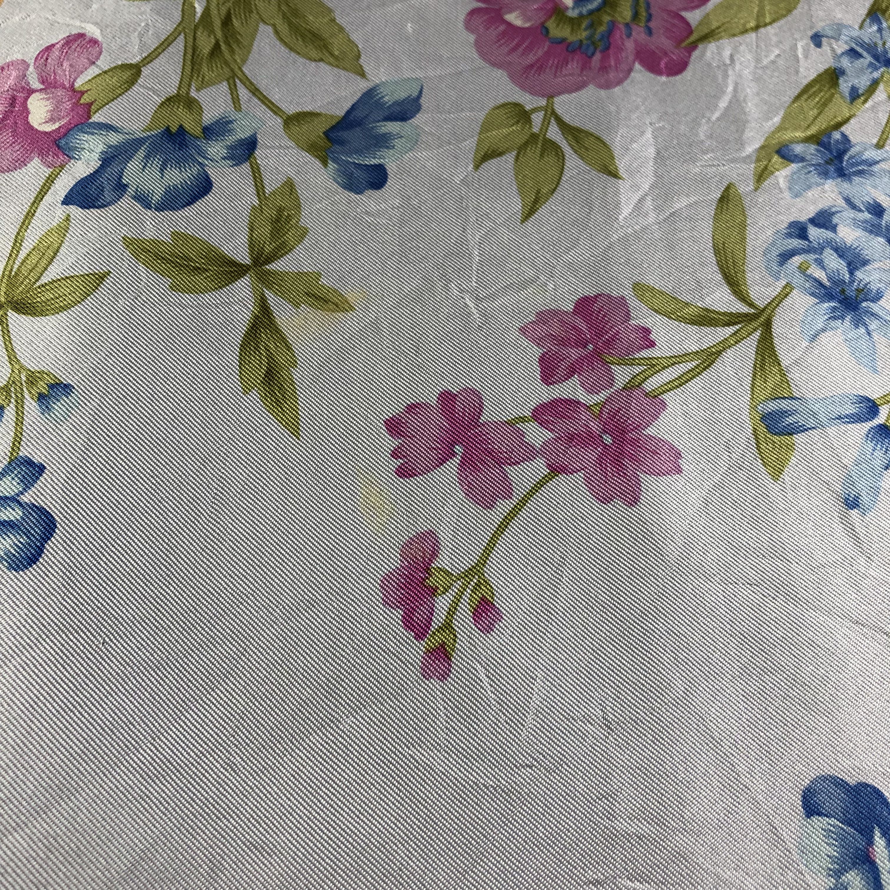 Japanese Brand Luxury Floral Silk Scarf M420 Size ONE SIZE - 8 Thumbnail