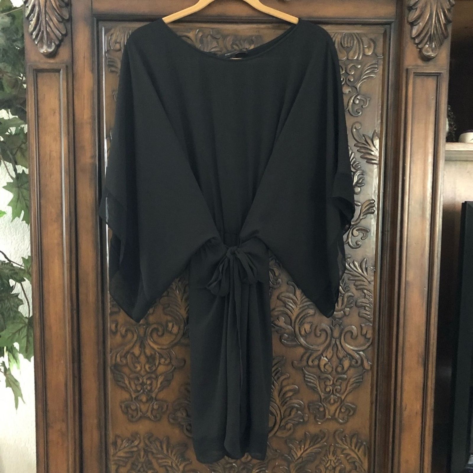 Bcbgmaxazria BCBG black double layer wide sleeve tie waist dress L Size L / US 10 / IT 46 - 1 Thumbnail