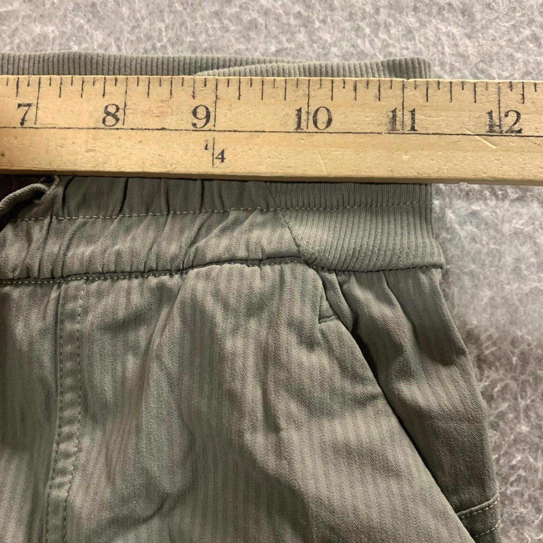 Lululemon Lululemon Women's Jogger Pants Size 2 Olive Green Parachute Drawstring Hem Shirts Pants? Size 26" / US 2 / IT 38 - 5 Thumbnail