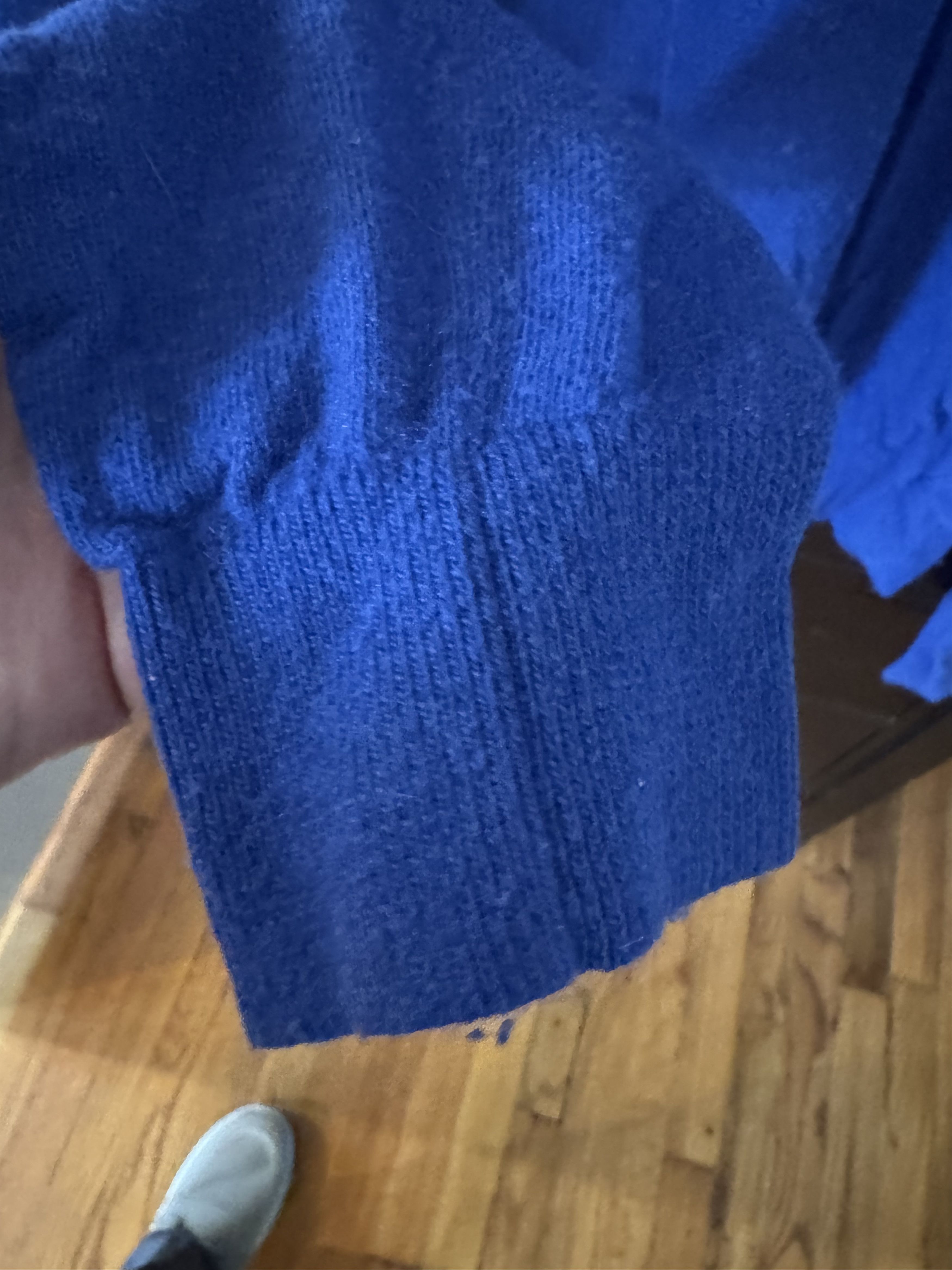 Michael Kors Michael Kors Blue Sweatshirt. US L. Gently Used Size US L / EU 52-54 / 3 - 3 Thumbnail