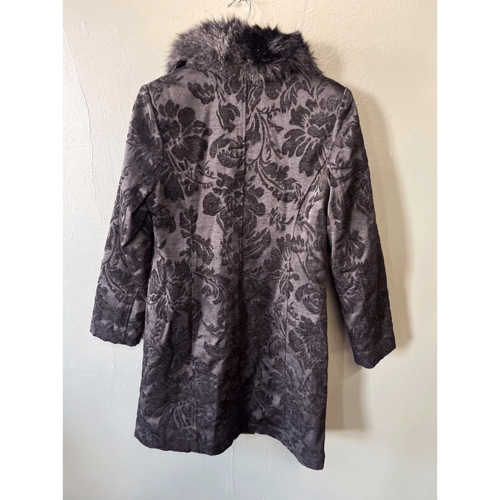 Merona Merona Coat Jacquard Tapestry Winter Damask Floral Faux-Fur Collar S Black Cotton Blend Women’s? Size S / US 4 / IT 40 - 4 Thumbnail