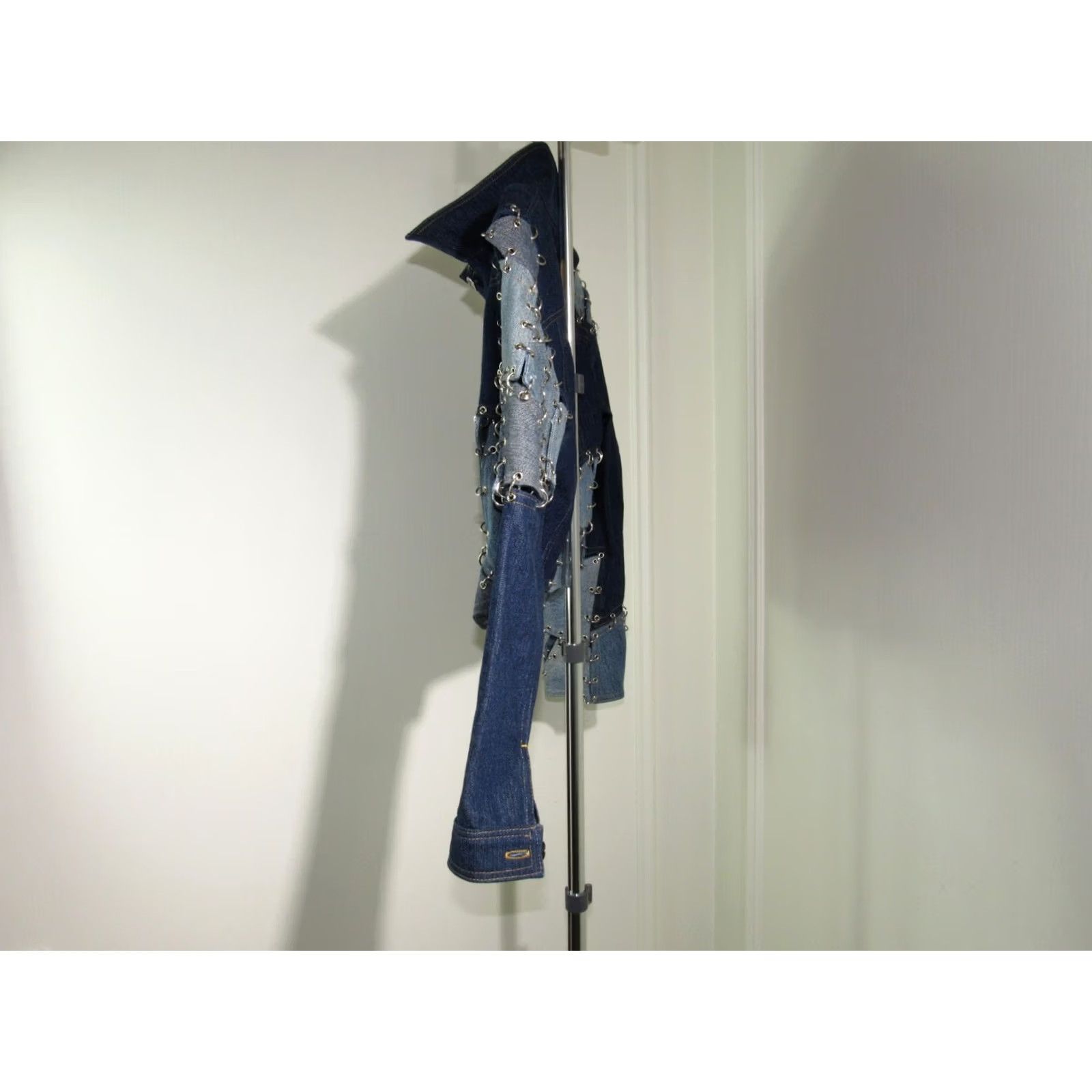 Calvin Klein Calvin Klein Patchwork Denim Jacket XS Women’s Size XS / US 0-2 / IT 36-38 - 6 Thumbnail